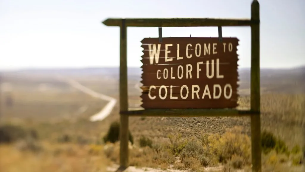 Moving to Colorado, Welcome to Colorado sign